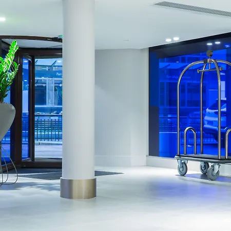 Hotel Radisson Blu Hotel, 4*