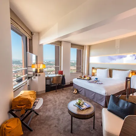 Hotel Radisson Blu Hotel, 4*