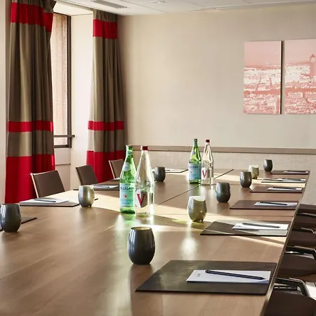 Отель Radisson Blu Hotel, Лион