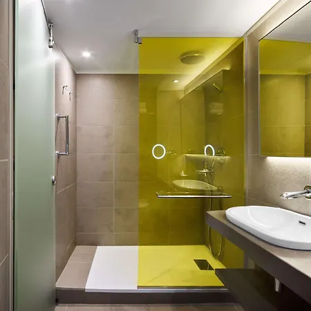 מלון Radisson Blu Hotel,