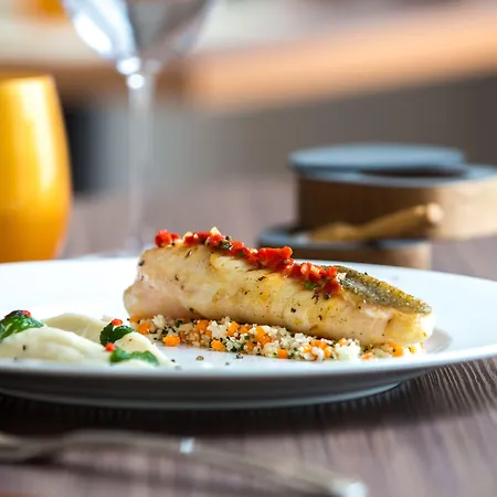 Hotel Radisson Blu Hotel, 4*