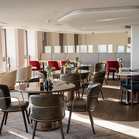 Radisson Blu Hotel, 4* Lione