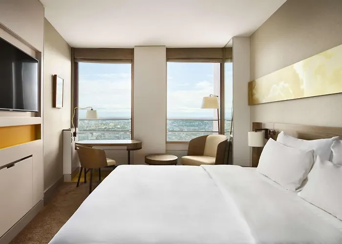 Radisson Blu Hotel, 4*