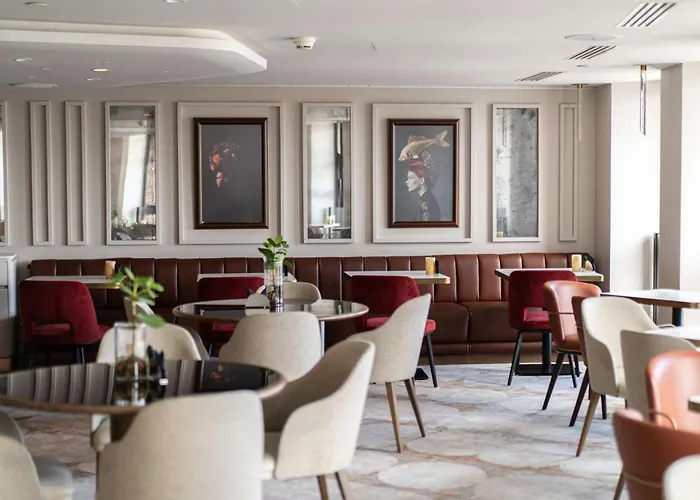 Radisson Blu Hotel, 4* Lione