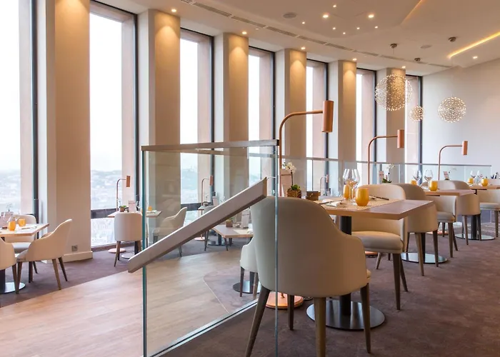 Radisson Blu Hotel, Hotel