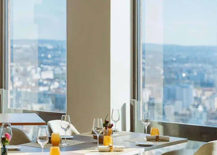 Radisson Blu Hotel, Hotel