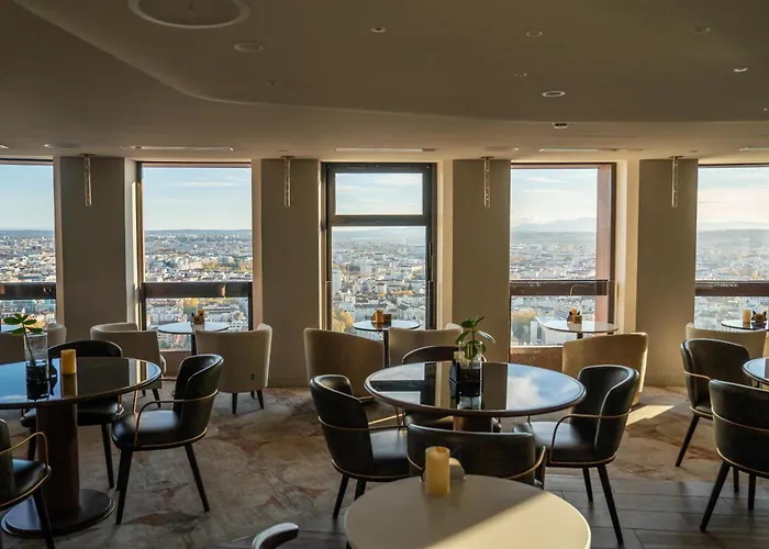 Radisson Blu Hotel, 4*