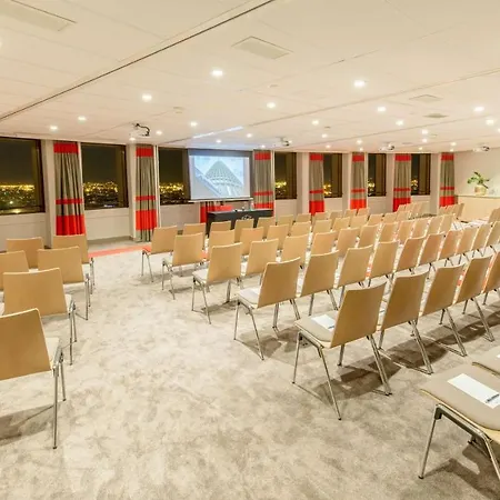 Radisson Blu Hotel, 4*